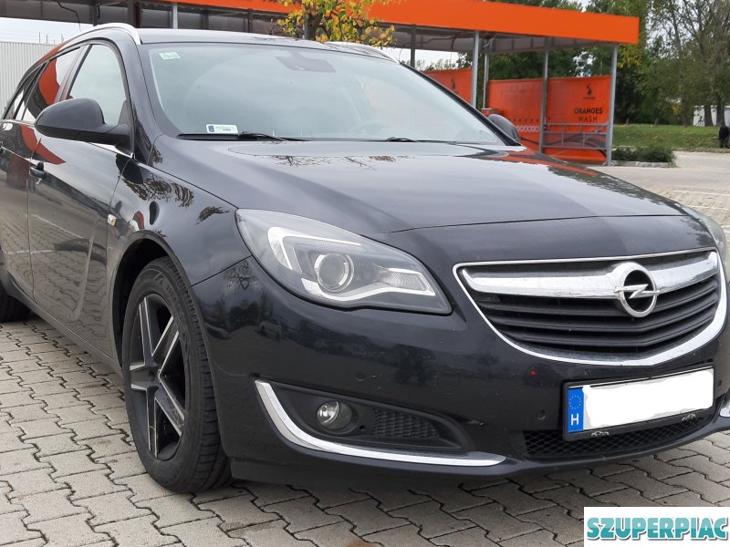 Eladó Opel Insignia Sports Tourer 16 CDTi