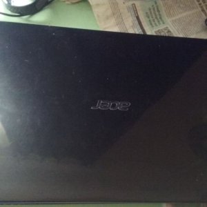 Acer E1 571G laptop