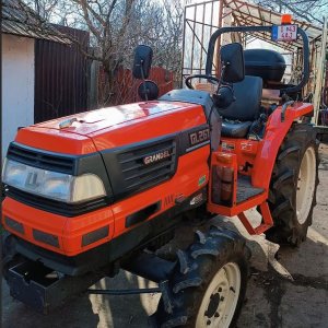 Kubota GL261 japán kistraktor eladó