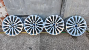 Ford Titanium 17 gyári alufelni szett eladó