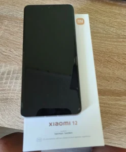 Xiaomi 12 okostelefon