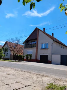 Eladó családi ház Jászberényben